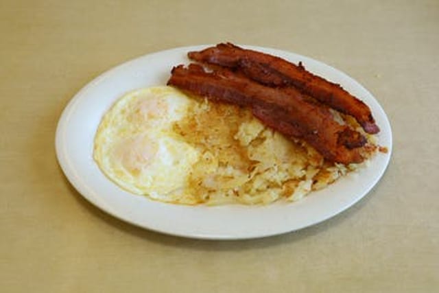 2 Eggs Breakfast.